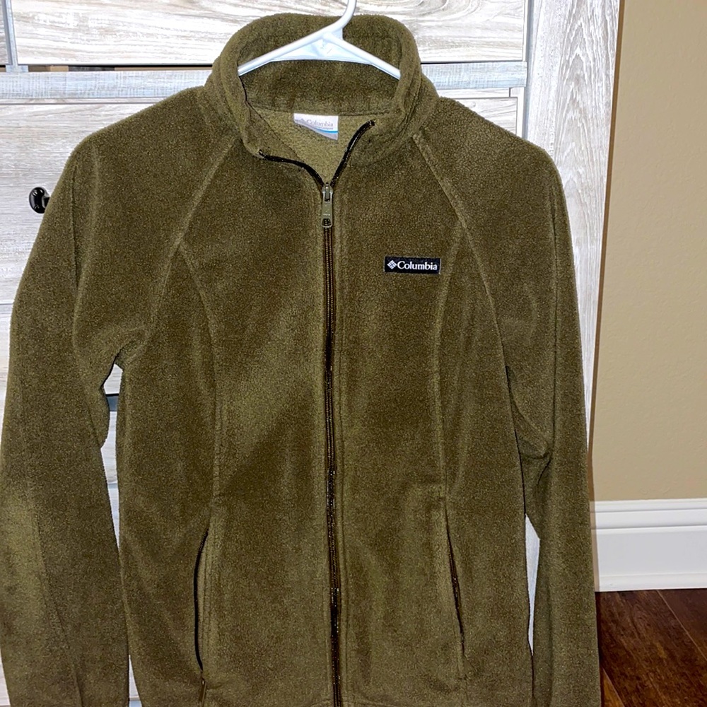 Columbia sweater